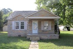 Pre-foreclosure in  General St Tullahoma, TN 37388
