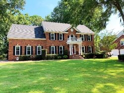 Pre-foreclosure in  Wild Bird Ct North Charleston, SC 29420
