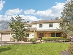 Pre-foreclosure in  Beaver Rd Southampton, PA 18966