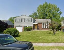 Pre-foreclosure in  Sunnycrest Rd Willow Grove, PA 19090