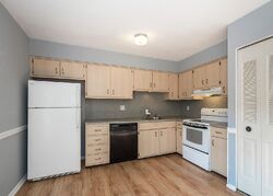 Pre-foreclosure in  Walnut Ridge Est Pottstown, PA 19464