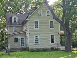 Pre-foreclosure in  Muskrat Rd Sellersville, PA 18960