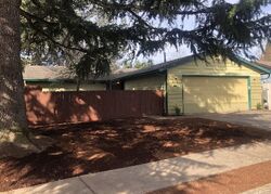 Pre-foreclosure in  Se Maple Pl Gresham, OR 97080