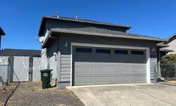 Pre-foreclosure in  St Clair Way Eagle Point, OR 97524