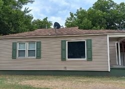 Pre-foreclosure in  E King St Tulsa, OK 74115