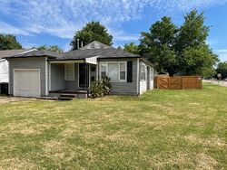 Pre-foreclosure in  E 46th St Tulsa, OK 74105