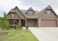 Pre-foreclosure in  E 136th Pl S Bixby, OK 74008