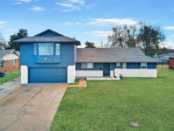 Pre-foreclosure in  Mockingbird Ln Oklahoma City, OK 73110