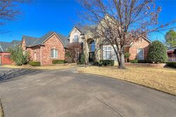 Pre-foreclosure in  Crick Hollow Ct Oklahoma City, OK 73170