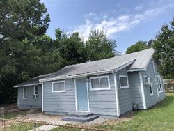 Pre-foreclosure in  White St Ardmore, OK 73401