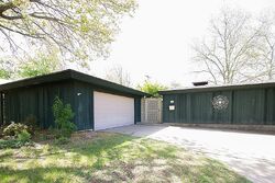 Pre-foreclosure in  Amherst Dr Bartlesville, OK 74006
