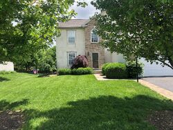 Pre-foreclosure in  Orange Station Loop Lewis Center, OH 43035