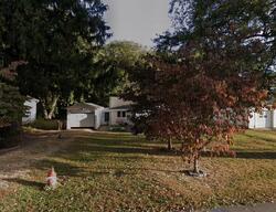 Pre-foreclosure in  Pine St Mount Vernon, OH 43050