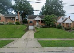 Pre-foreclosure in  Saint Martins Pl Cincinnati, OH 45211