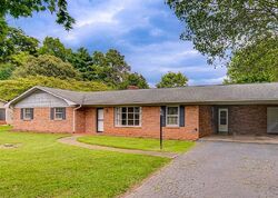 Pre-foreclosure in  Tam O Shanter Trl Winston Salem, NC 27103
