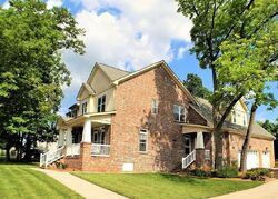 Pre-foreclosure in  Quail Run Dr High Point, NC 27265