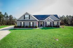Pre-foreclosure in  Berkshire Ct Raeford, NC 28376