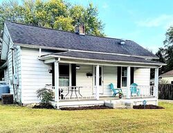  Jessup St, Mount Airy NC