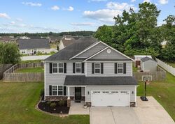 Pre-foreclosure in  Cresset Dr Winterville, NC 28590