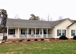  Flippin Rd, Mount Airy NC