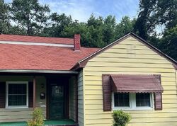 Pre-foreclosure in  Hawthorne Rd Fayetteville, NC 28301