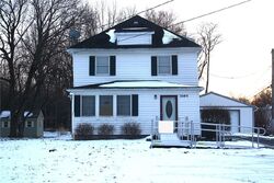 Pre-foreclosure in  Lyell Rd Rochester, NY 14606