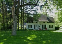 Pre-foreclosure in  Raymond Rd Penfield, NY 14526