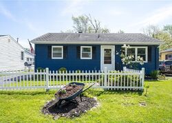 Pre-foreclosure in  Loretta St Tonawanda, NY 14150