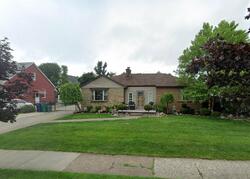Pre-foreclosure in  Culver Rd Buffalo, NY 14220