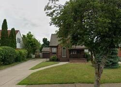 Pre-foreclosure in  Fairbanks Ave Buffalo, NY 14223