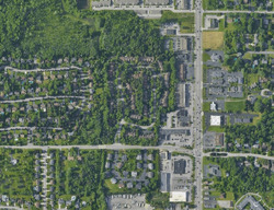 Pre-foreclosure in  Breezewood Cmn East Amherst, NY 14051