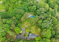 Pre-foreclosure in  Chapel Hill Rd Atlantic Highlands, NJ 07716