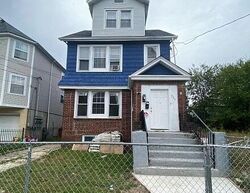Pre-foreclosure in  S 20th St Newark, NJ 07108