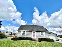 Pre-foreclosure in  Beverly Ave Somerset, NJ 08873