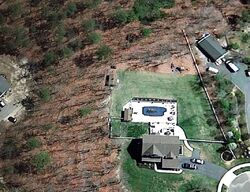 Pre-foreclosure in  Bennington Way West Creek, NJ 08092