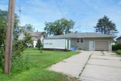Pre-foreclosure in  E 16th St Schuyler, NE 68661