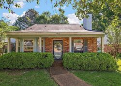  Fox Hill Ln, Byram MS