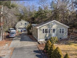Pre-foreclosure in  Delano Rd Marion, MA 02738