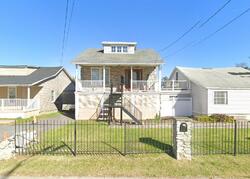 Pre-foreclosure in  Winters Ln Catonsville, MD 21228