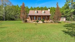 Pre-foreclosure in  E Bell Rd Amite, LA 70422