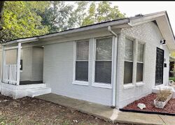 Pre-foreclosure in  Grand Ave Louisville, KY 40211