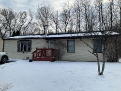 Pre-foreclosure in  Rivers View Dr Carpentersville, IL 60110