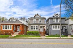 Pre-foreclosure in  Harlem Ave Forest Park, IL 60130