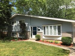 Pre-foreclosure in  Sandburg St Park Forest, IL 60466