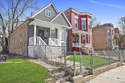Pre-foreclosure in  S Marshfield Ave Chicago, IL 60636