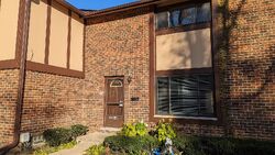  Ingersoll Ln, Villa Park IL