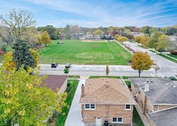 Pre-foreclosure in  N Ottawa Ave Niles, IL 60714