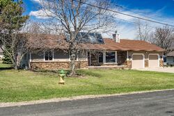 Pre-foreclosure in  W Nemesis Ave Waukegan, IL 60087