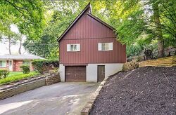 Pre-foreclosure in  Lloyd Cir Belleville, IL 62223