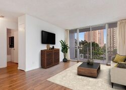 Pre-foreclosure in  Ala Napunani St  Honolulu, HI 96818